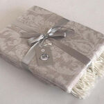 Cottage Throw Damask image number 1
