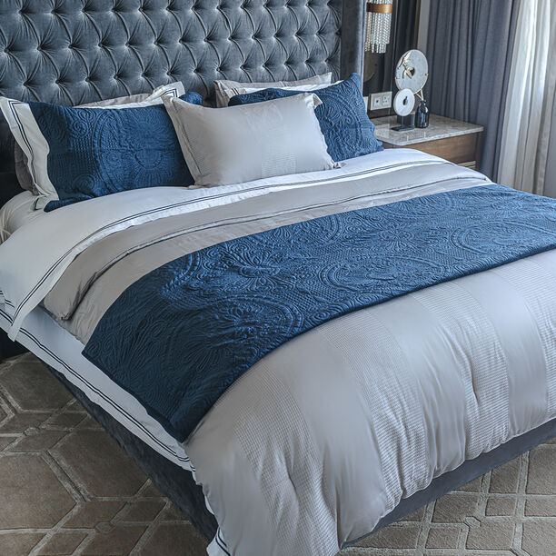 3 Pieces Super Soft Velvet King Bed Set image number 1