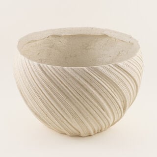 Mandana Planter Resin Cream 40.4x40.4x25cm