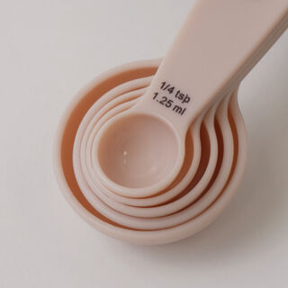 Alberto 5pcs measuring spoon set, cream
