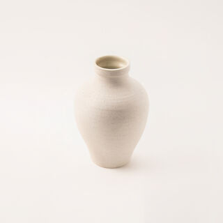 Selah off white ceramic cylindrical vase