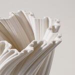 Homez Ceramic White Vase 18.4*18.4*19.5Cm image number 3