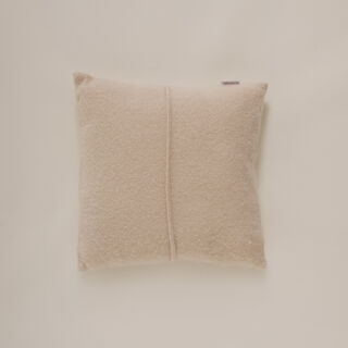 Mohair woven pillow 45*45cm white
