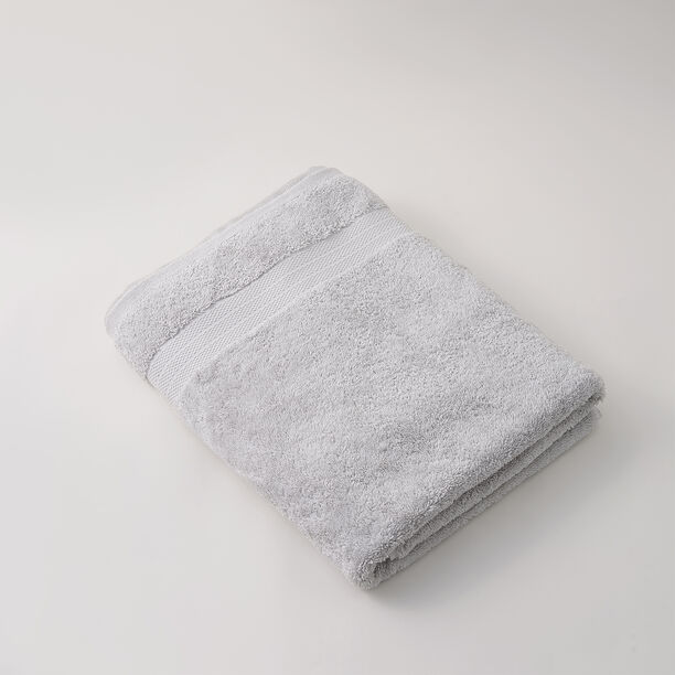 Egyptian cotton bath towel in white 150*90cm image number 0