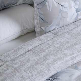 Cottage beige lilly print comforter set queen size with 3 pieces