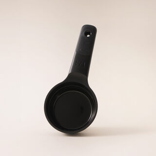 OXO 6pcs plastic measuring cups, black 3.5"* 5"* 9.76"