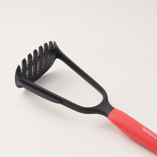 Betty Crocker kitchen 29cm nylon potato masher