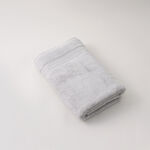 Egyptian cotton bath towel in white 140*70cm image number 0