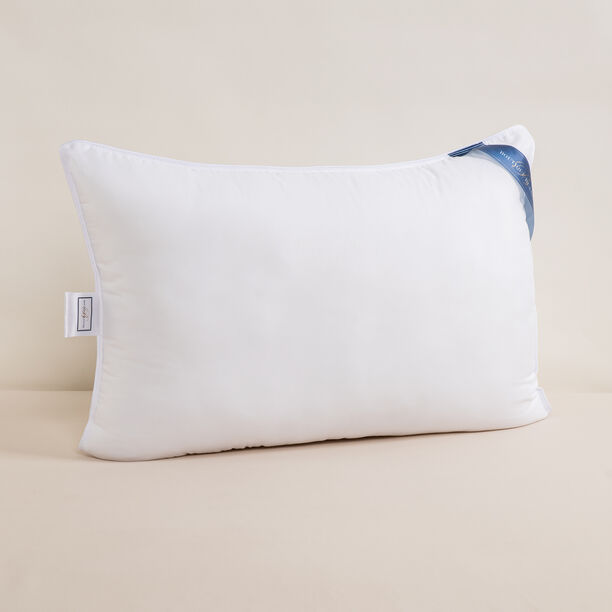 Boutique Blanche white mircofiber pillow image number 1