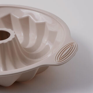 Alberto silicone bundform cake mould 29.5*25*6cm, cream