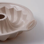 Alberto silicone bundform cake mould 29.5*25*6cm, cream image number 2