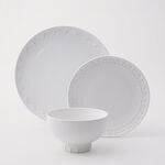 Qurtuba Collection La Mesa Dinner Set With Embossed Decal, 18 Pieces image number 0