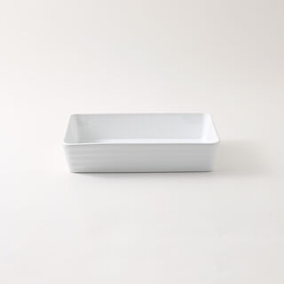 Enjoy white porcelain insulated 2.8L baking dish