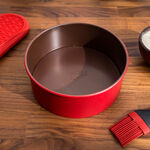 Non Stick Springform Pan With Loose Base image number 2