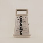 Pentola 4 sided stainless steel grater 8 inch with container, grey 13.5*10.6*21.2 cm image number 0