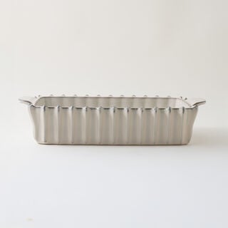 La Mesa oven to table wavy rectangular dish 39*22.5*8.5cm, cream