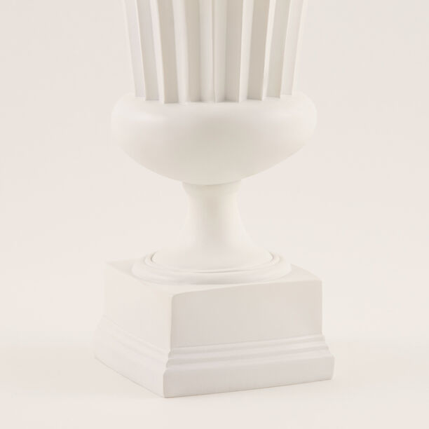 Sauve Planter Resin White 15.8x15.8x23.4cm image number 2