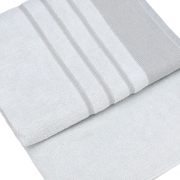 Bath Towel image number 2
