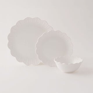 لا ميسا طقم عشاء فخار 18 قطعة بتصميم زهري، أبيض