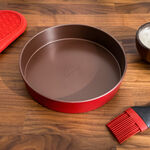 Betty Crocker Non Stick Round Pan Red image number 1