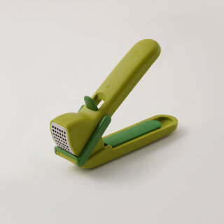 Joseph Joseph cleanforce garlic press, green