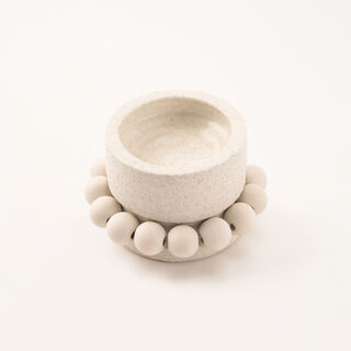 Selah collection off white ceramic candle holder 8*8*5 cm