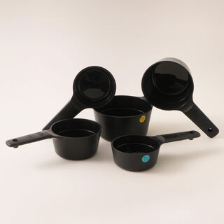 OXO 6pcs plastic measuring cups, black 3.5"* 5"* 9.76"