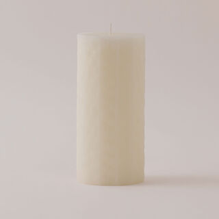Homez soya wax elegant candle, white 7*7*15cm