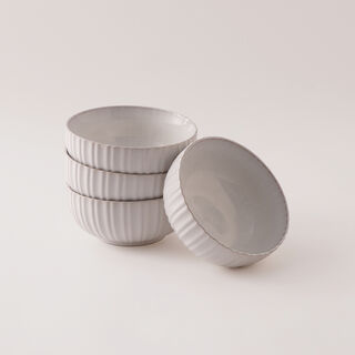 La Mesa stoneware set of 4pcs textured shaped bowls