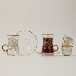 18 Piece Tea Set Gold Pattern