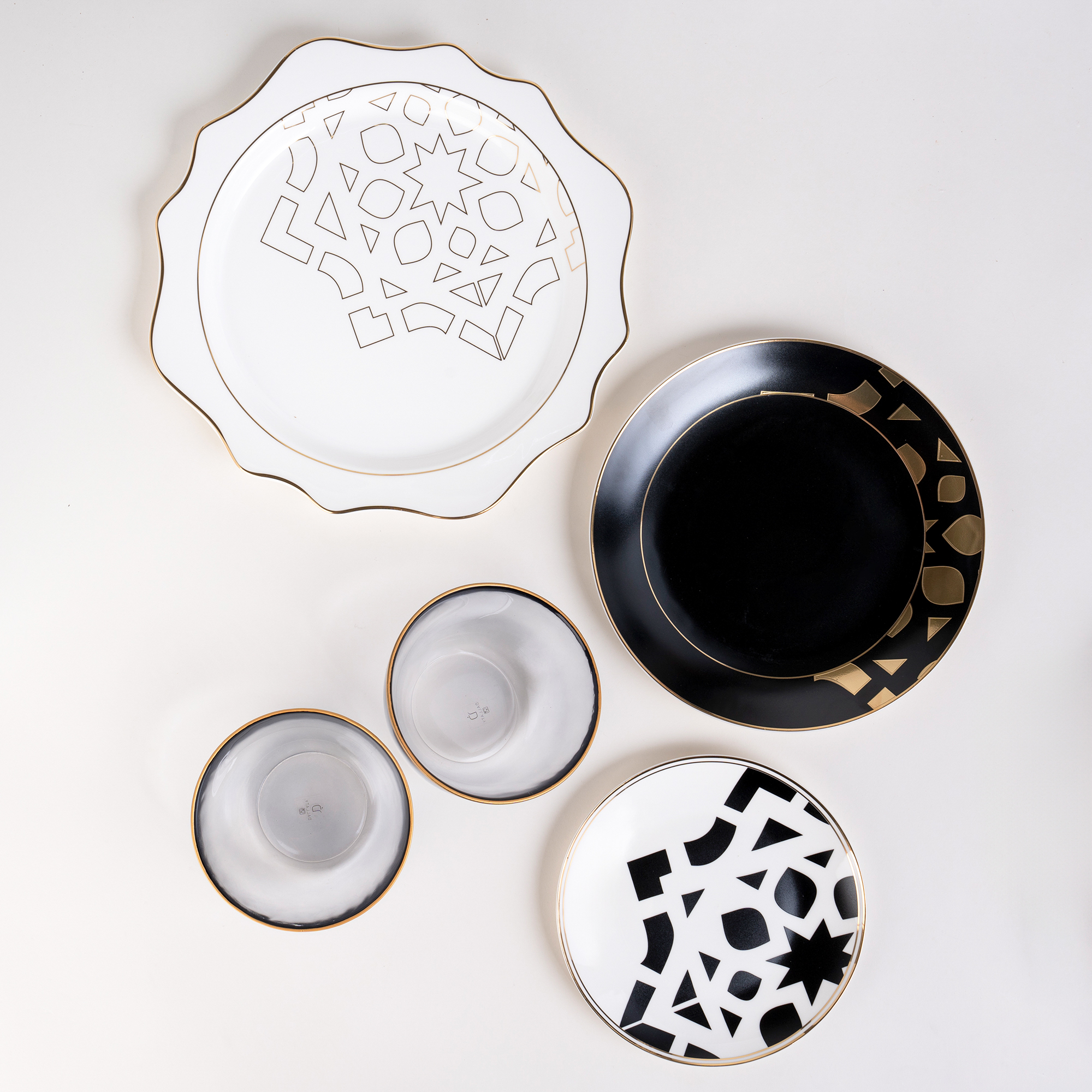 

La Mesa Casa Blanca Dinner Set 16 Pieces