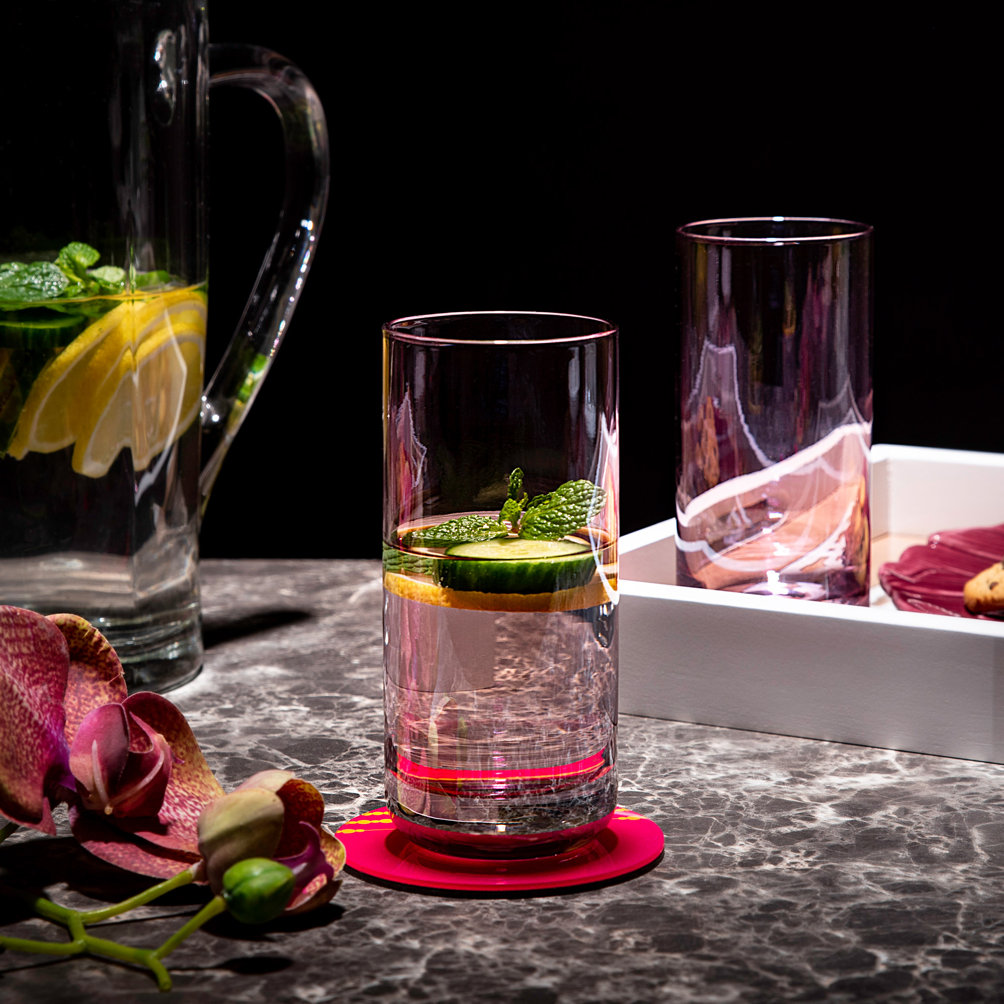 

Set Of 4 Clear Tumbler With Pink