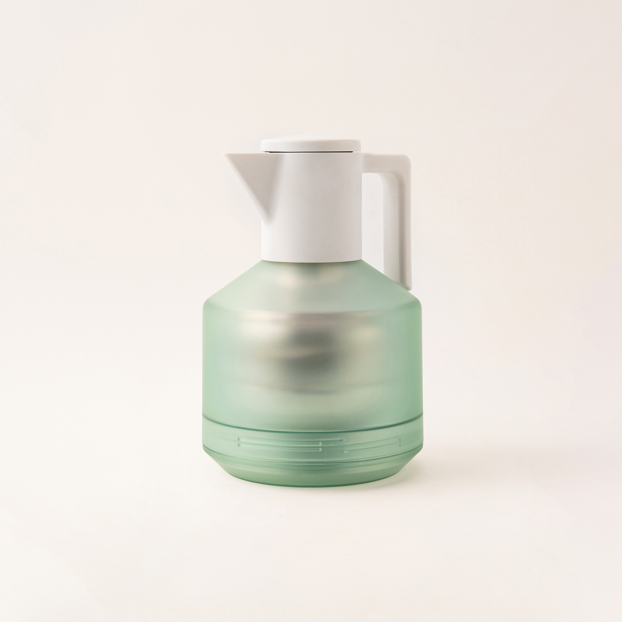 

Safa'a light green Plastic vacuum flask 1.0L