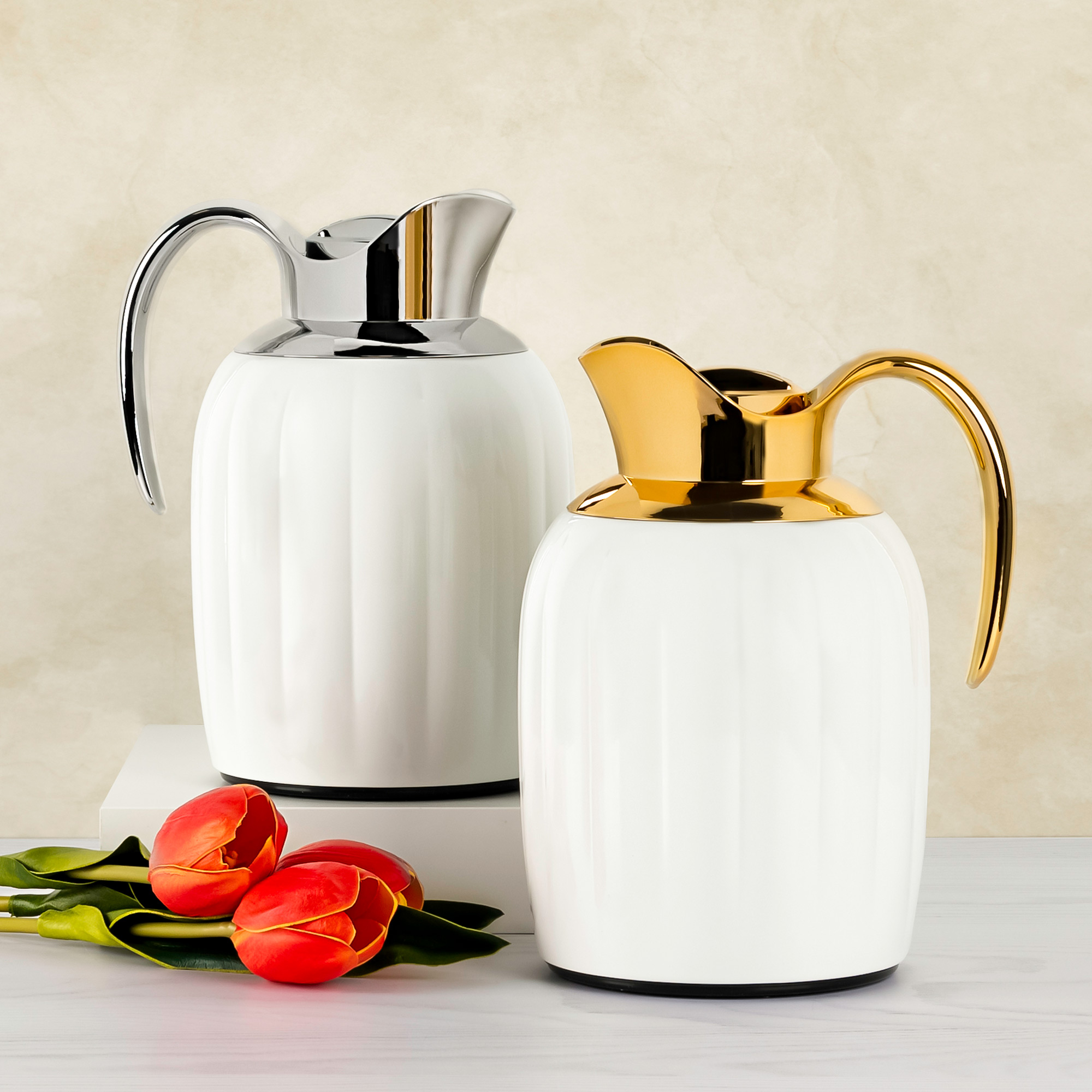 

Dallaty pumpk steel vacuum flask white & chrome 1L