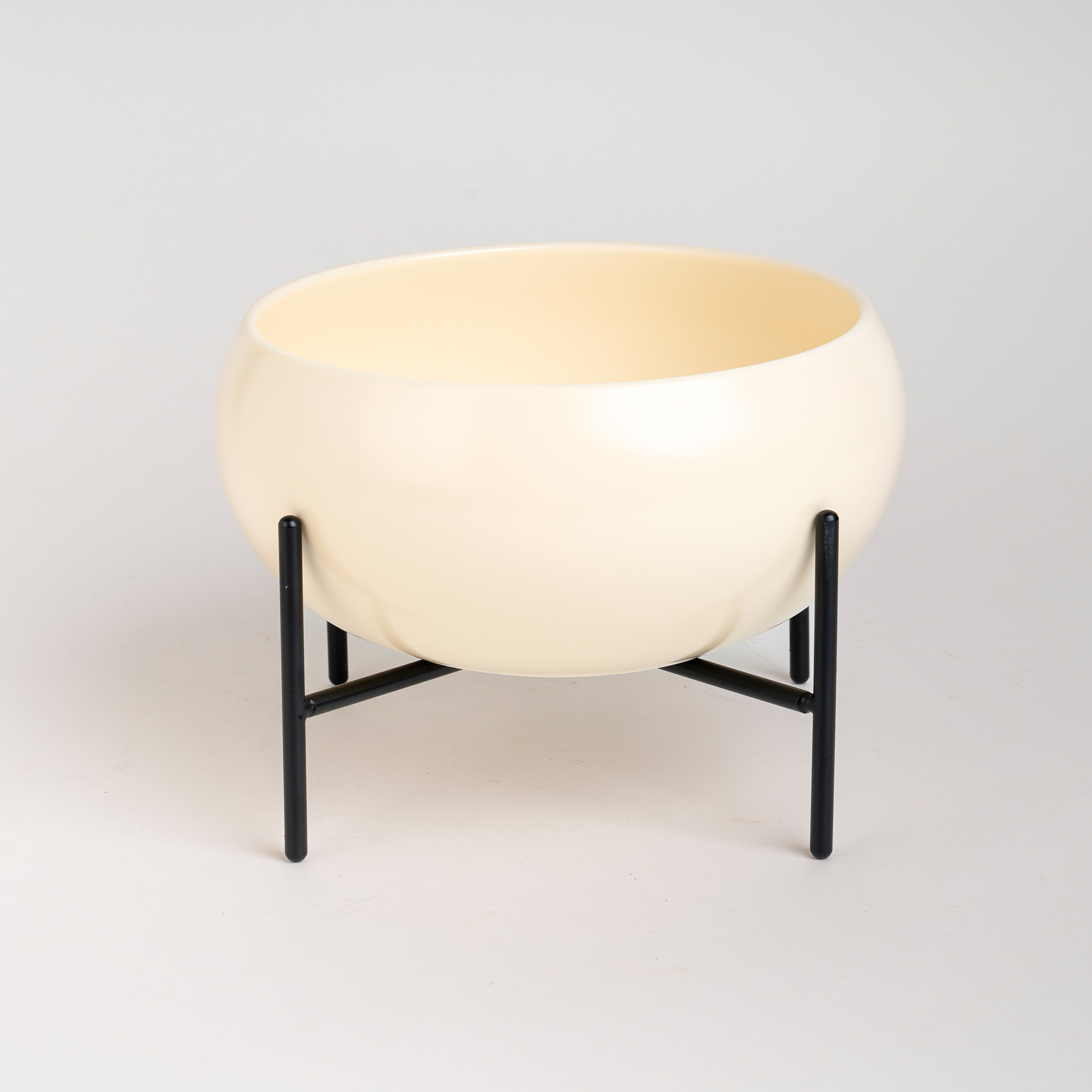 

La Mesa 22Cm Salad Bowl Semi Mat Beige W/Black