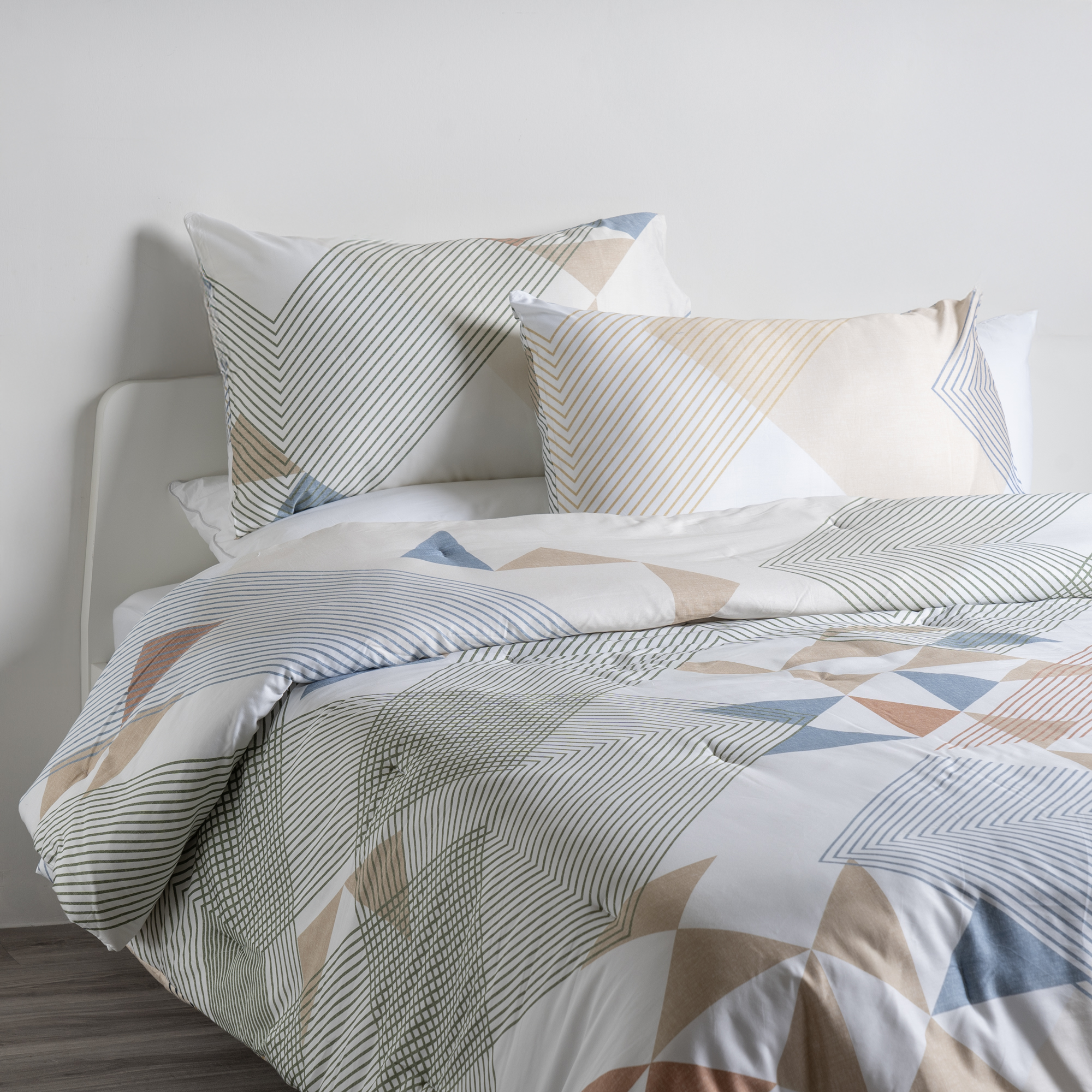 

Playful blocks 3pc comforter king orange 220*240 cm