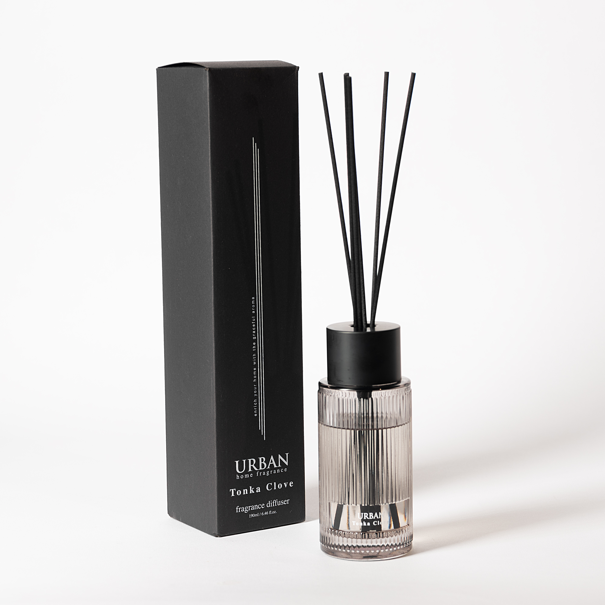 

Tonka clove diffuser with fiber sticks set 190ml