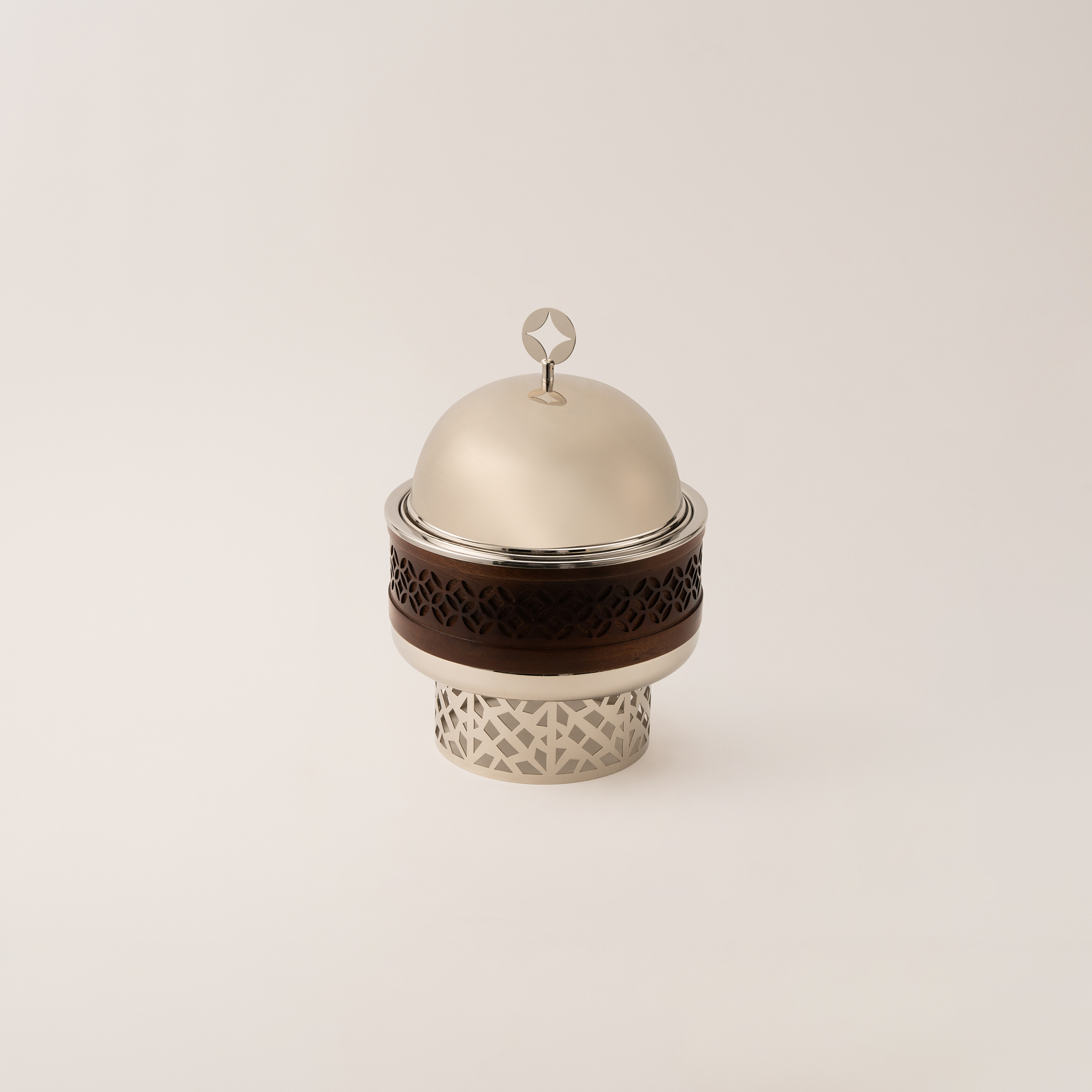

La Mesa small food server with stand in silver metal 1.5 L