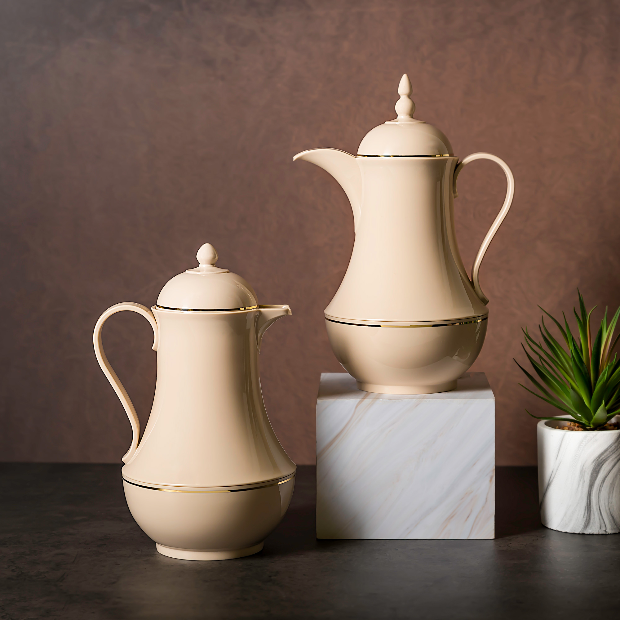 

Dallety Plastic Vacuum Flask Set 2 Pieces Sand Color