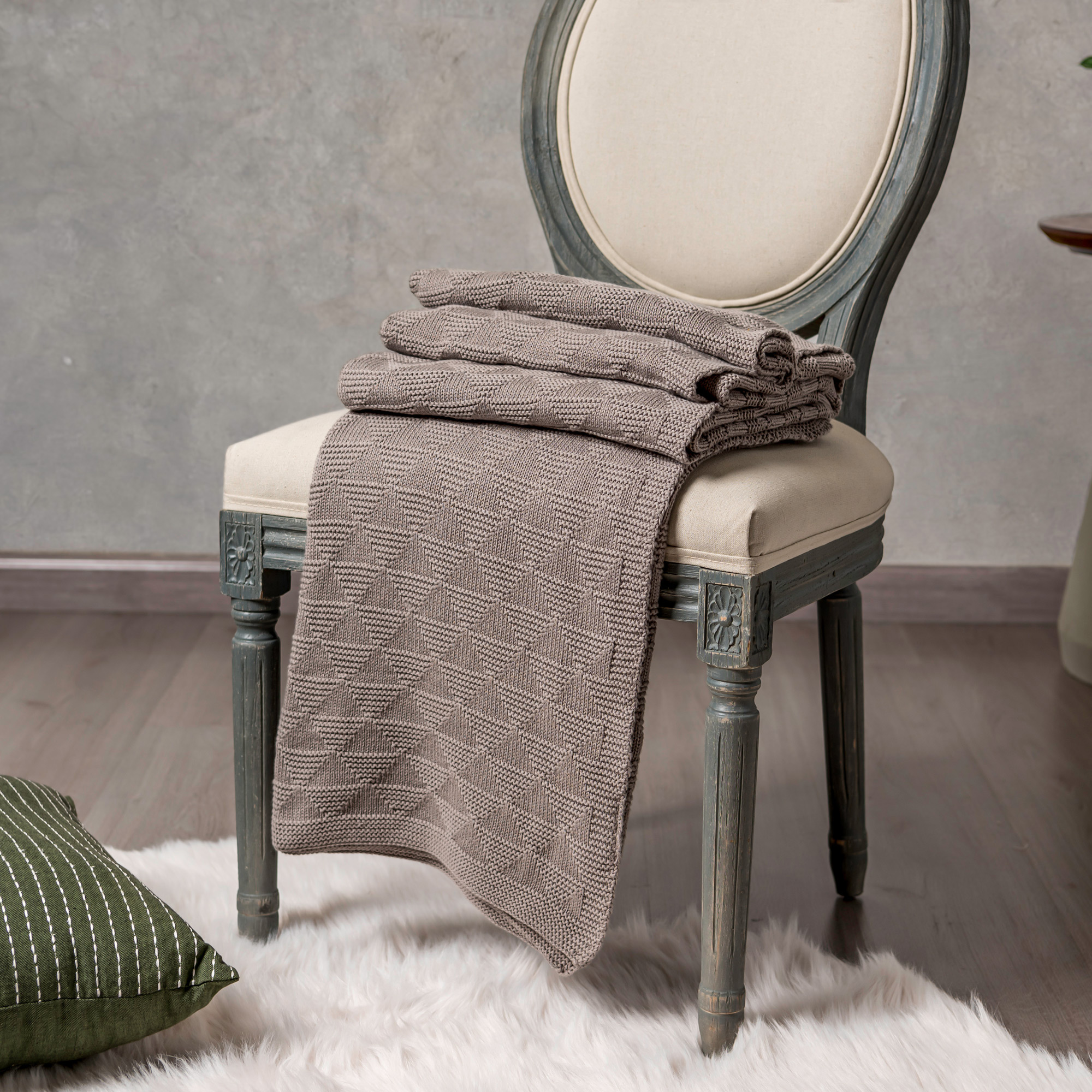 

100% Cotton Knitted Throw