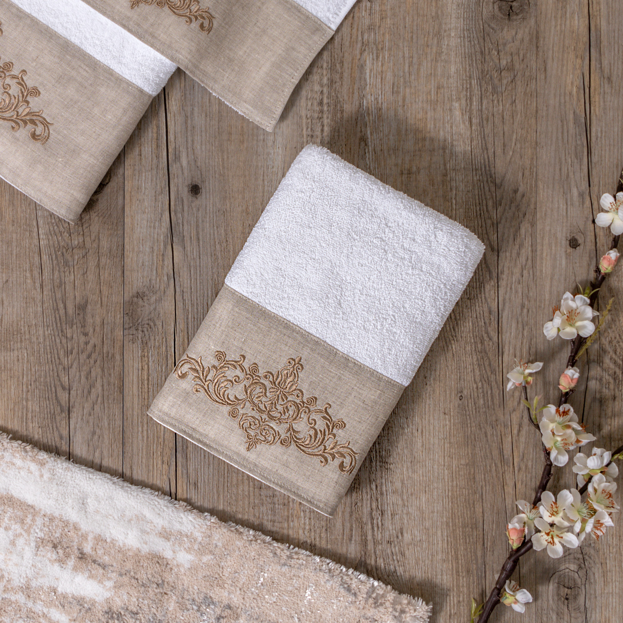

Royal Embroidered Linen Border Hand Towel White 100% Cotton 50*100 cm