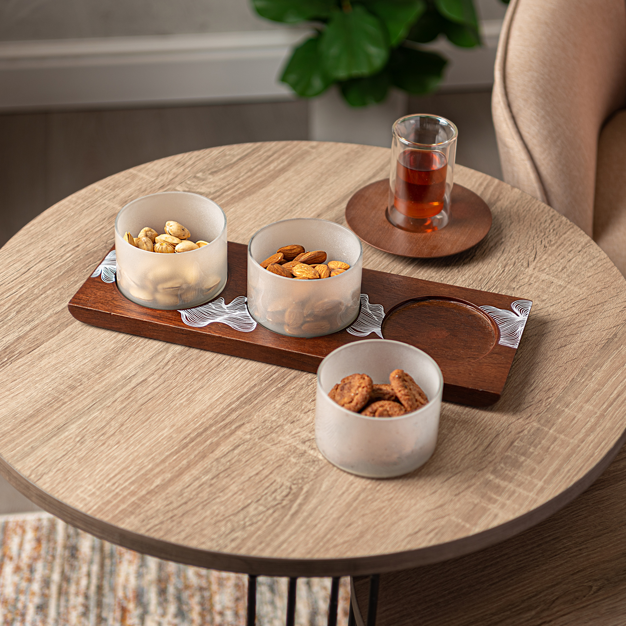 

Nuts Plates 35*13*7 Cm