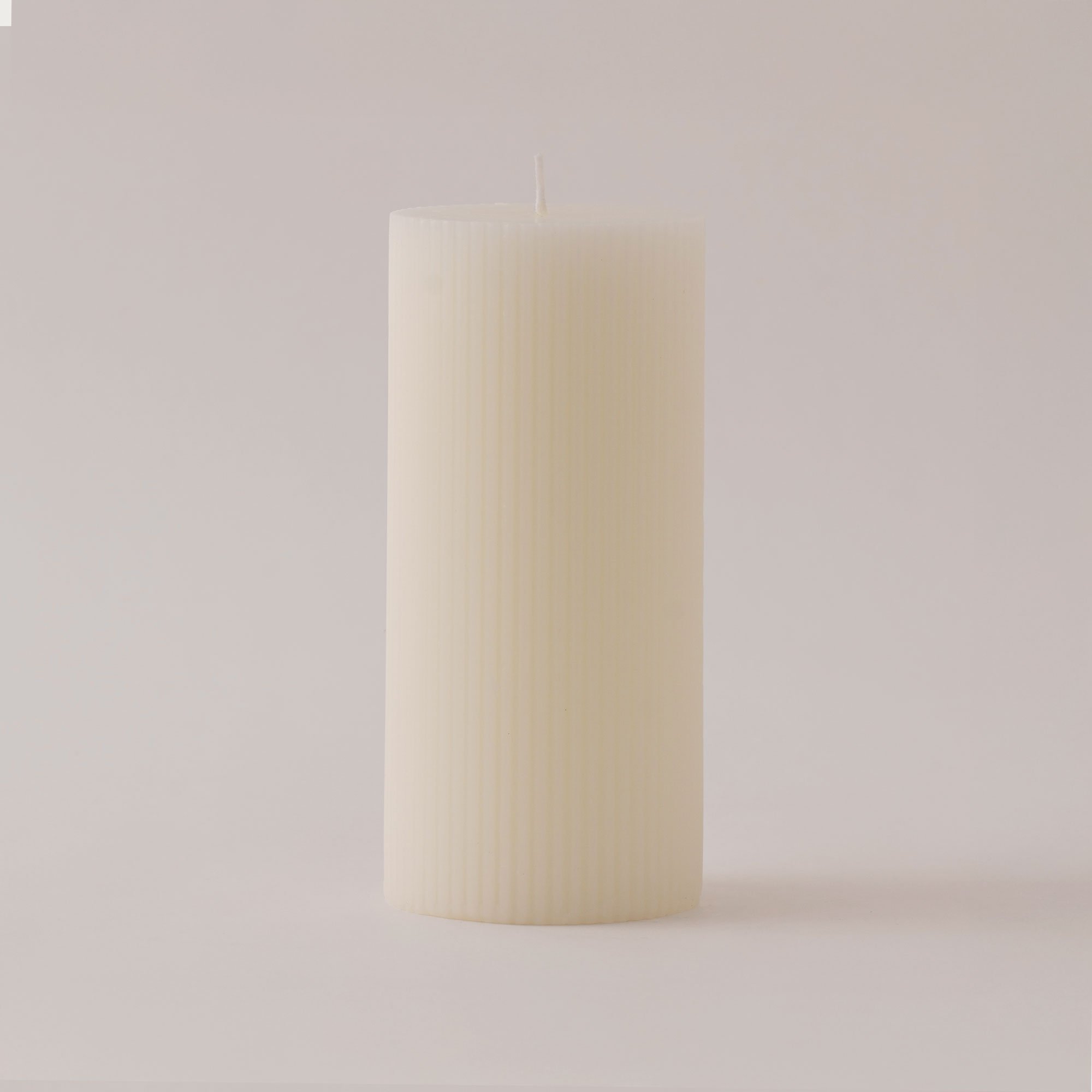 Homez soya wax line candle, white 7*7*15cm