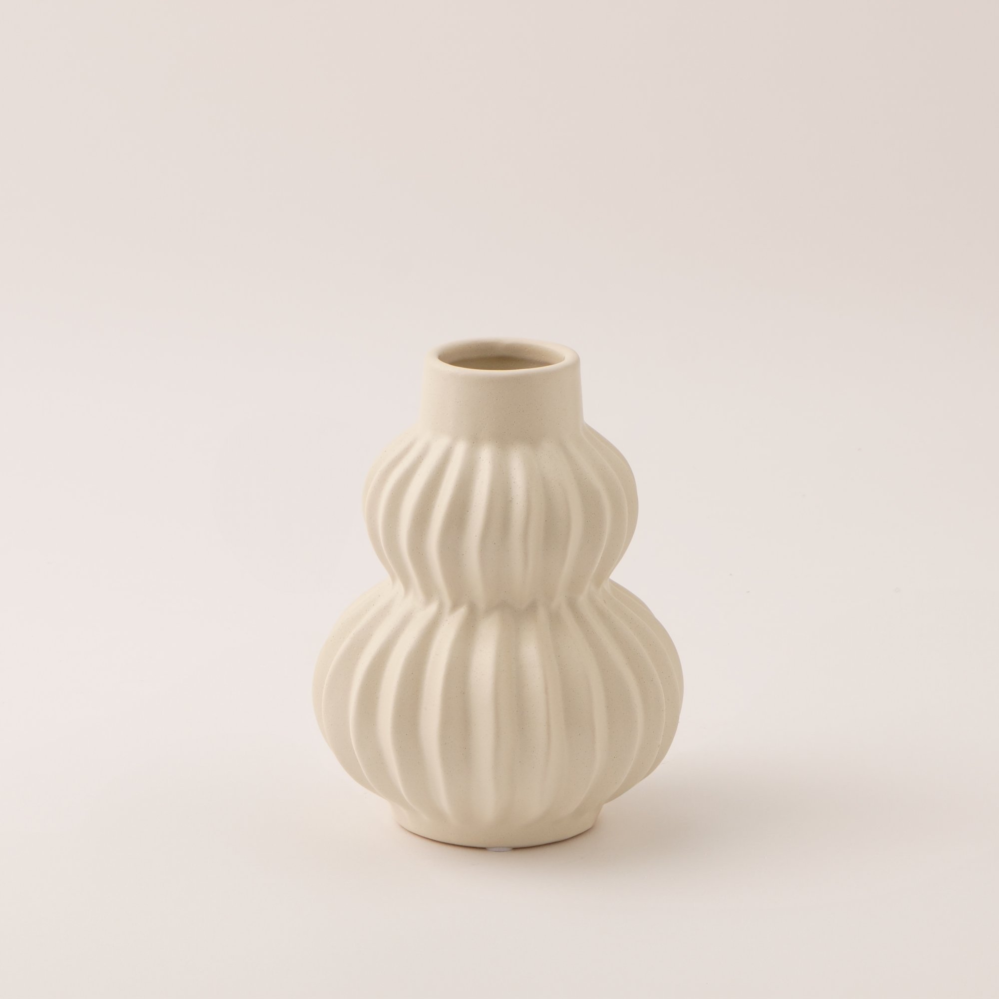 

Ceramic vase 13.6 * 13.6 * 18 cm