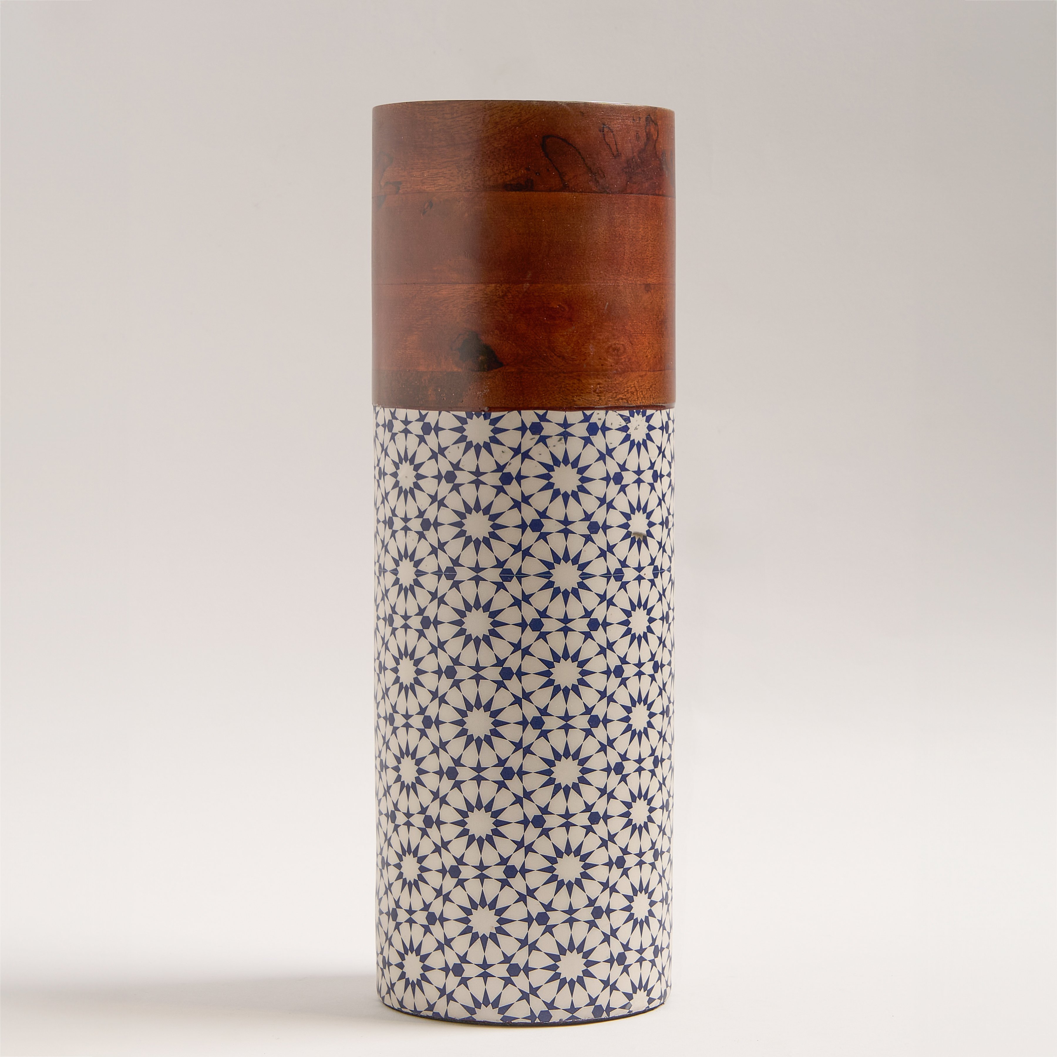 

Bahja wood cylindrical vase 12*12*35 cm