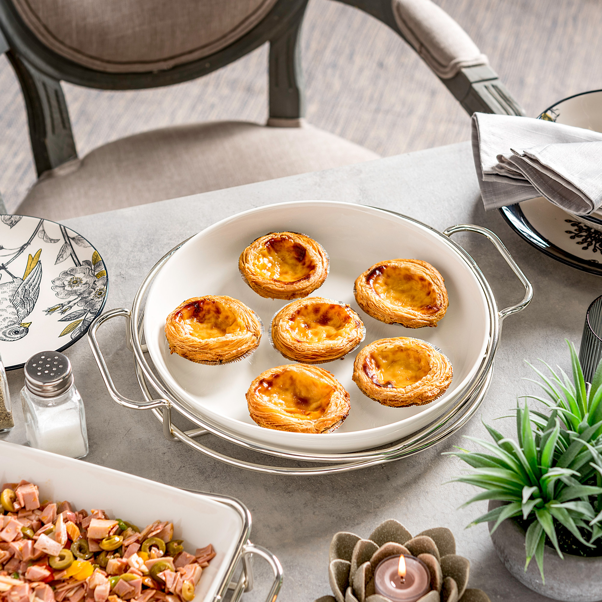 

Round Plate With Stand Silver