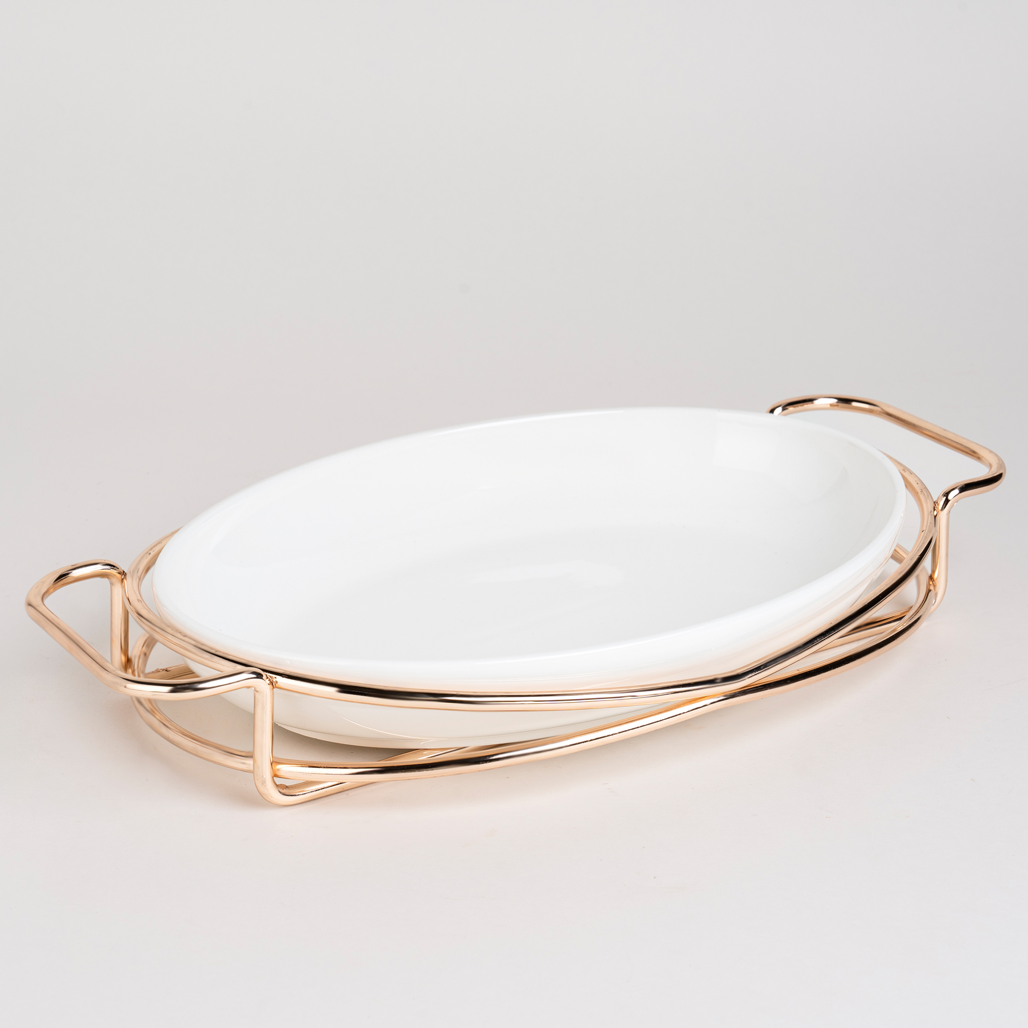 

Oval Plate With Stand Silver 12
