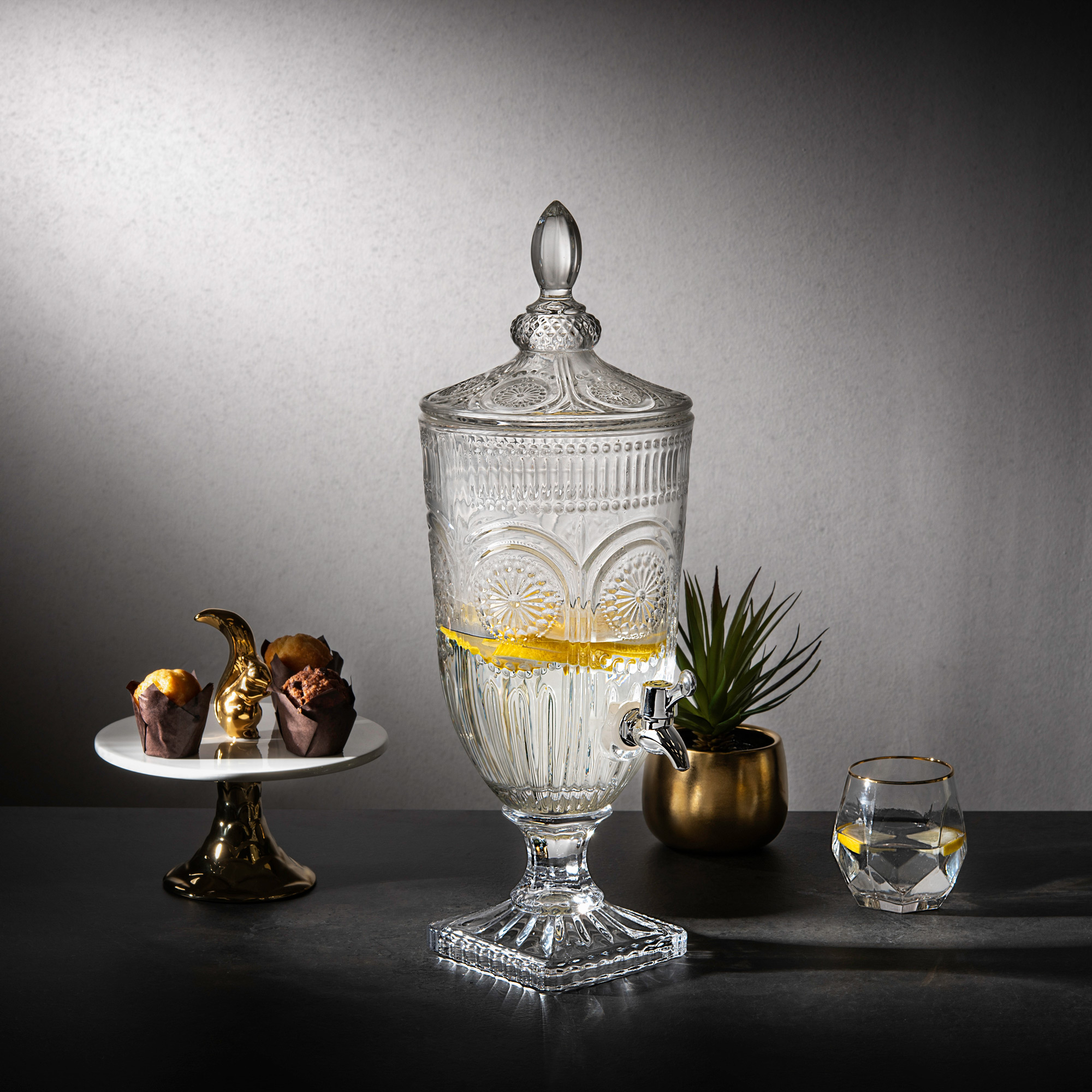 

Glass Beverage Dispenser With Base Asst Designs