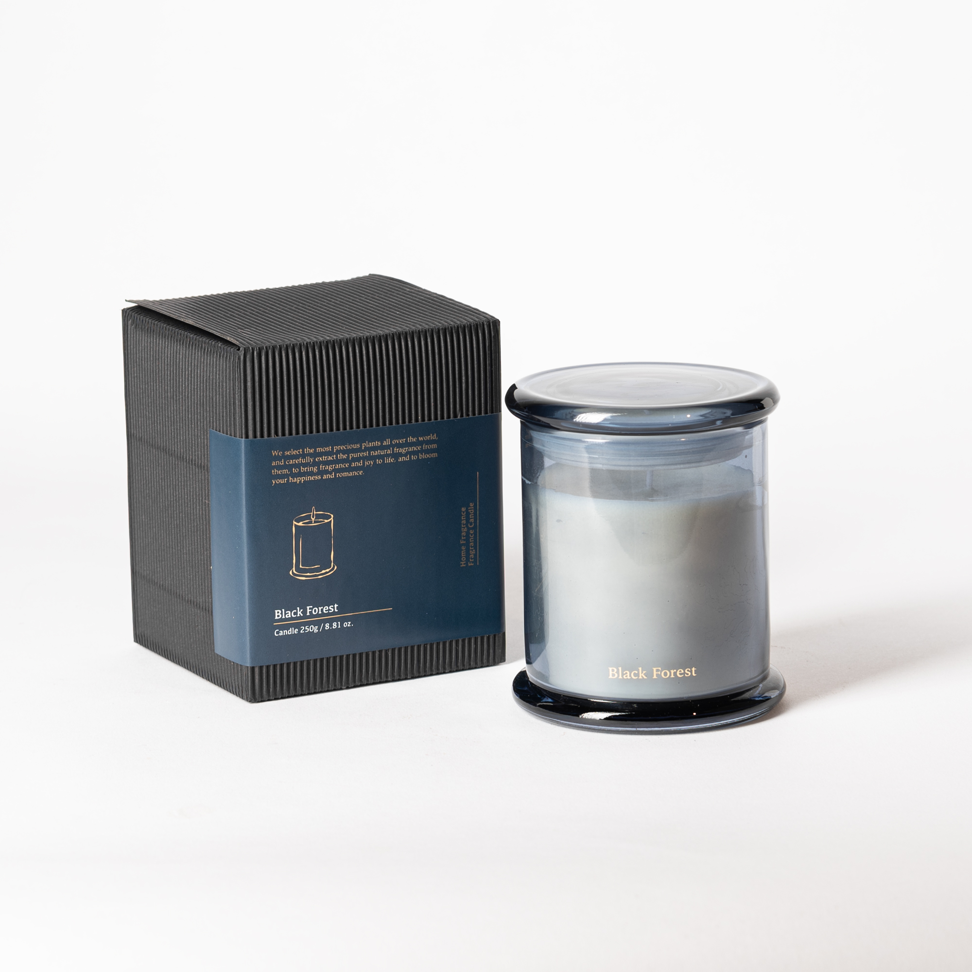 

Tonka clove scented candle in a jar 250g