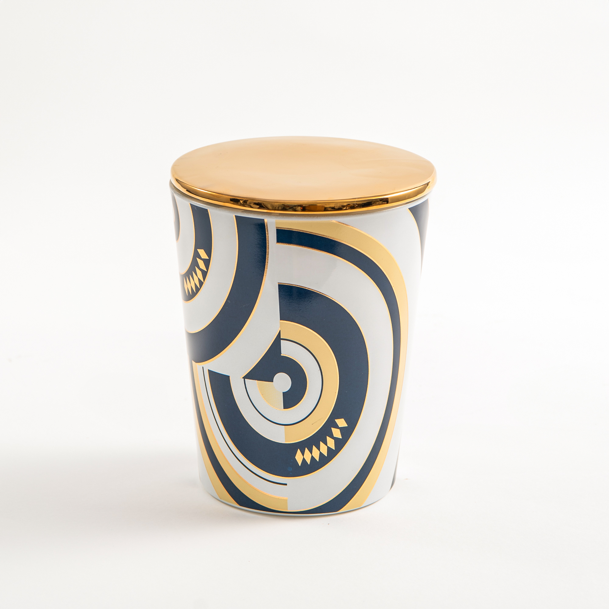 

scented candle in a jar with lid 810 g